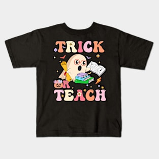Trick Or Teach Groovy Retro Ghost Teacher Halloween 2022 Kids T-Shirt